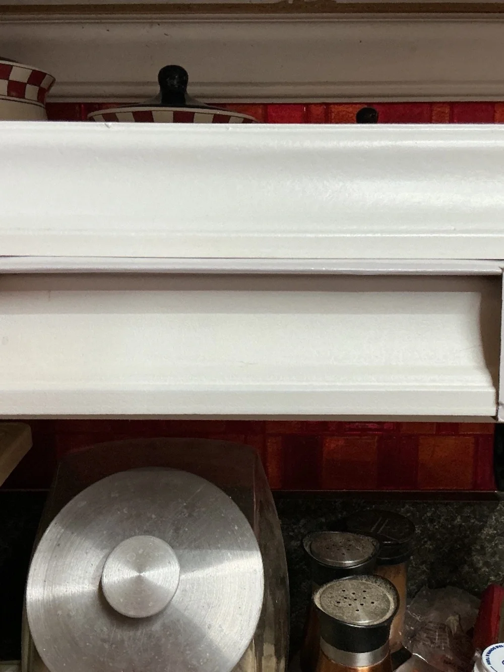 Wall shelves